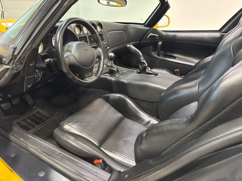 Used 2001 Dodge Viper RT/10 RWD image 19