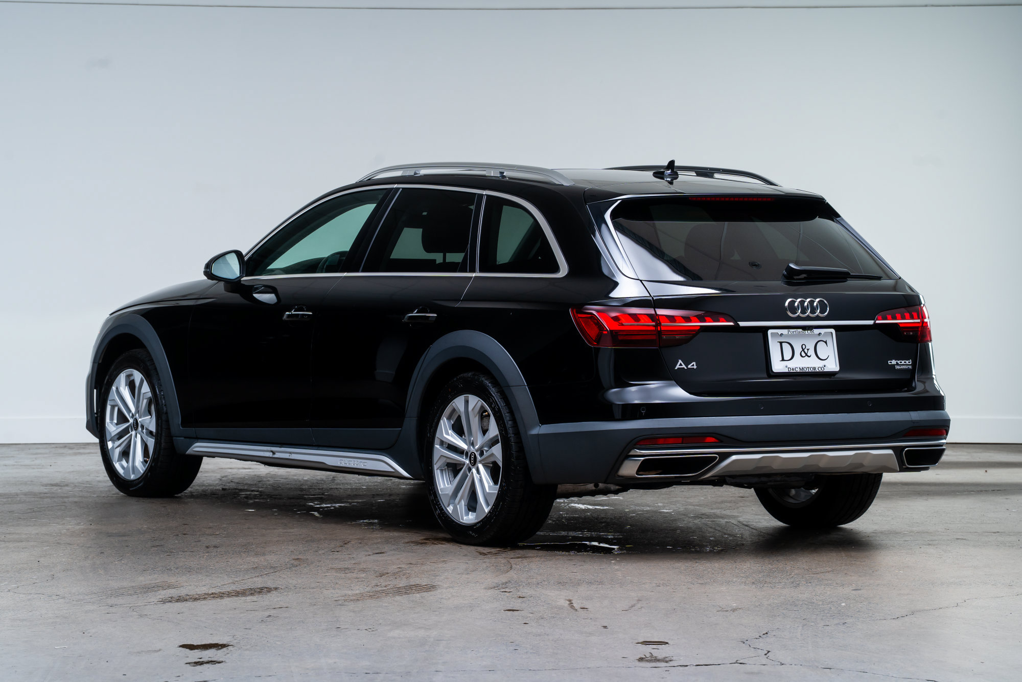 Used 2022 Audi A4 2.0T allroad Premium Plus AWD/4WD image 5