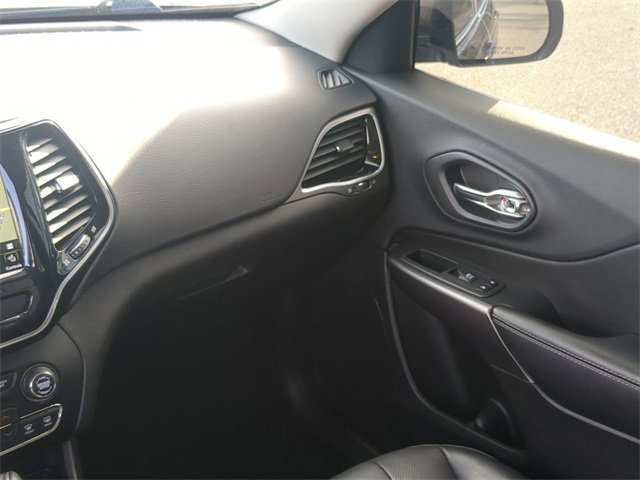 Used 2020 Jeep Cherokee Limited image 18