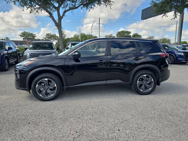 Certified 2025 Nissan Rogue SV FWD image 5