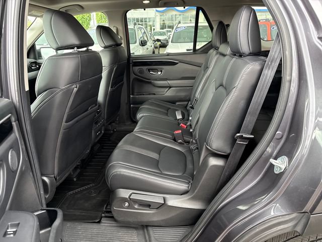 Used 2023 Honda Pilot Touring image 14