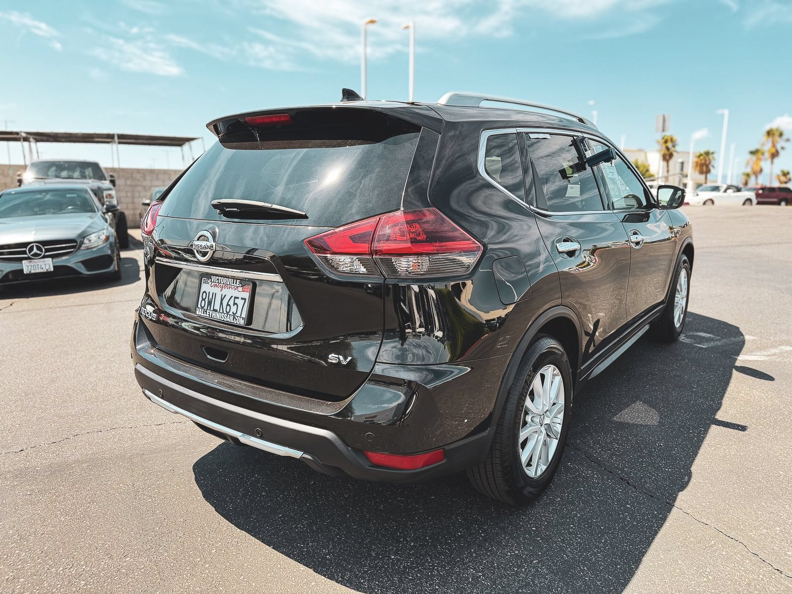 Used 2020 Nissan Rogue SV FWD image 8