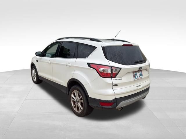 Used 2017 Ford Escape SE w/ Equipment Group 201A FWD image 6