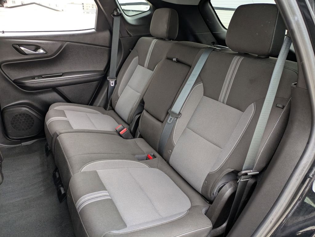Used 2025 Chevrolet Blazer LT AWD/4WD image 24