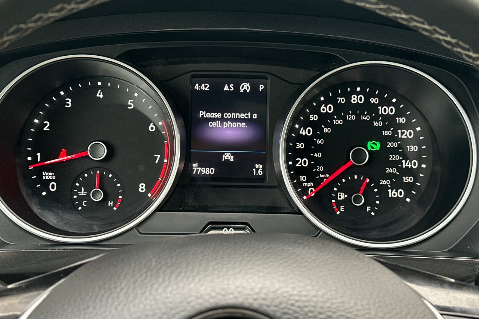 Used 2021 Volkswagen Tiguan SE w/ Panoramic Sunroof Package image 25