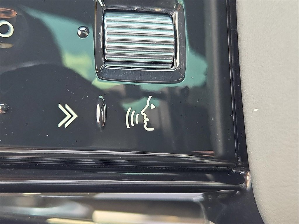 Used 2024 Land Rover Range Rover Sport SE image 26