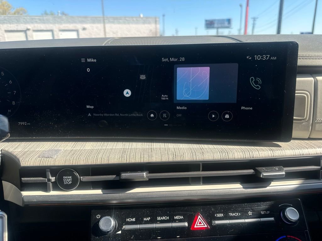 Used 2025 Hyundai Santa Fe Calligraphy image 23