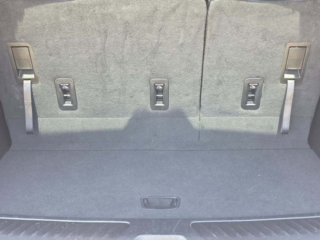 Used 2024 GMC Yukon SLT image 22