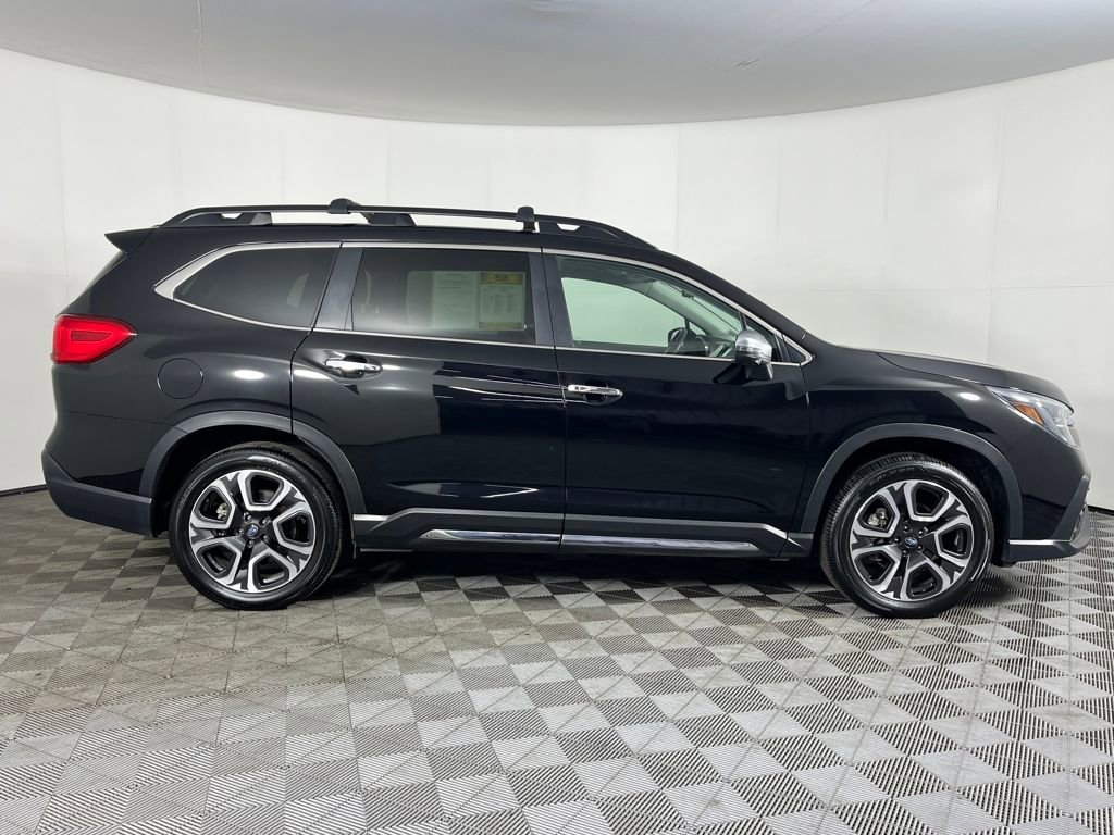 Used 2023 Subaru Ascent Touring image 5