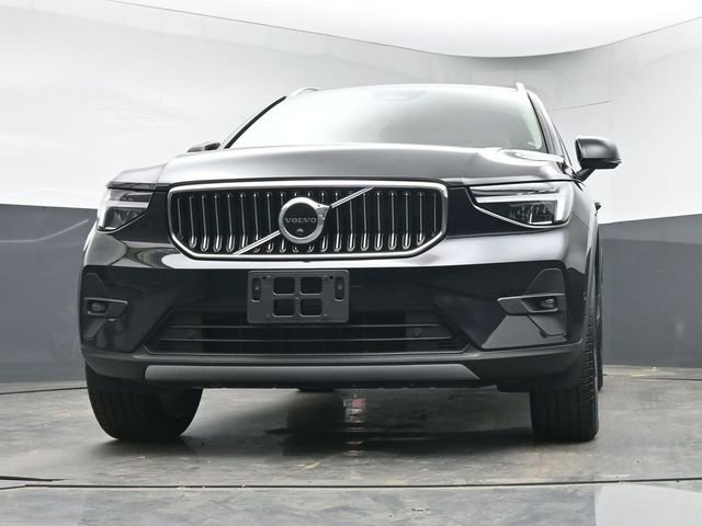 Used 2023 Volvo XC40 B5 Plus w/ Protection Package Premier AWD/4WD image 36