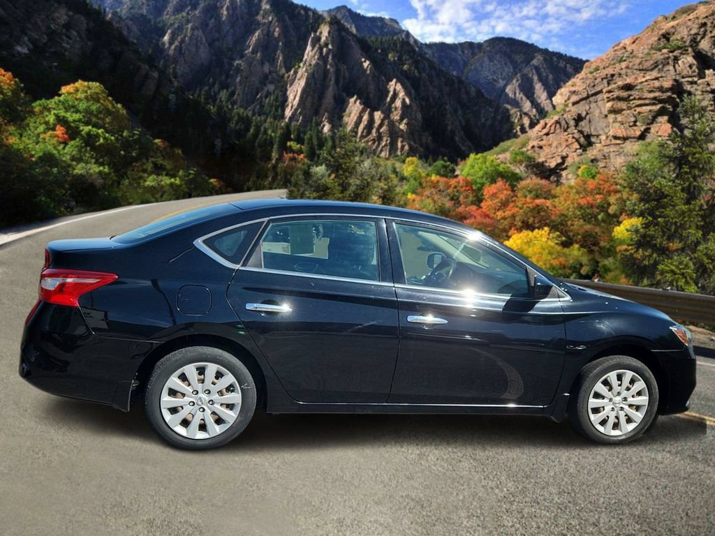 Used 2019 Nissan Sentra S FWD image 2