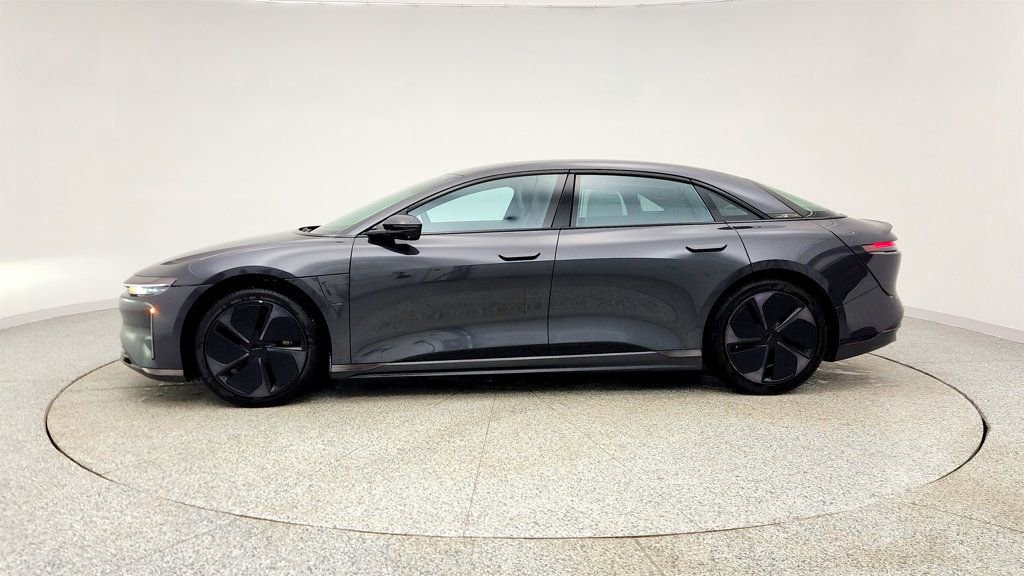 Used 2024 Lucid Air Touring image 8