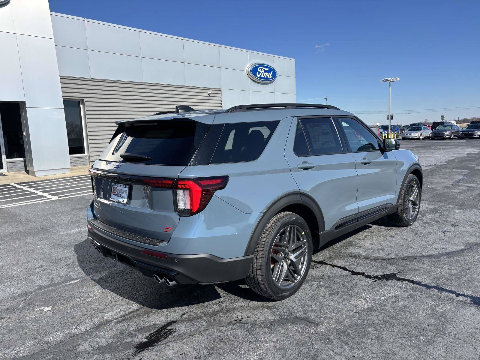New 2026 Ford Explorer ST w/ Sun And Sound Package AWD/4WD image 8