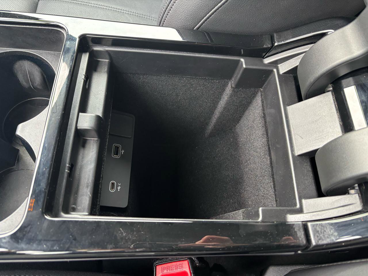 Used 2023 Land Rover Range Rover Evoque R-Dynamic S image 27