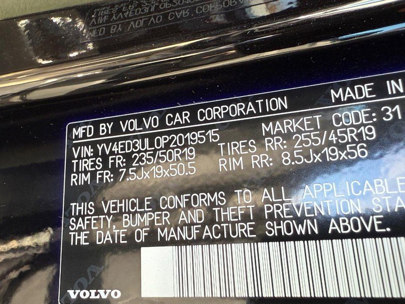 Certified 2023 Volvo XC40 Recharge Plus w/ Protection Package Premier image 22