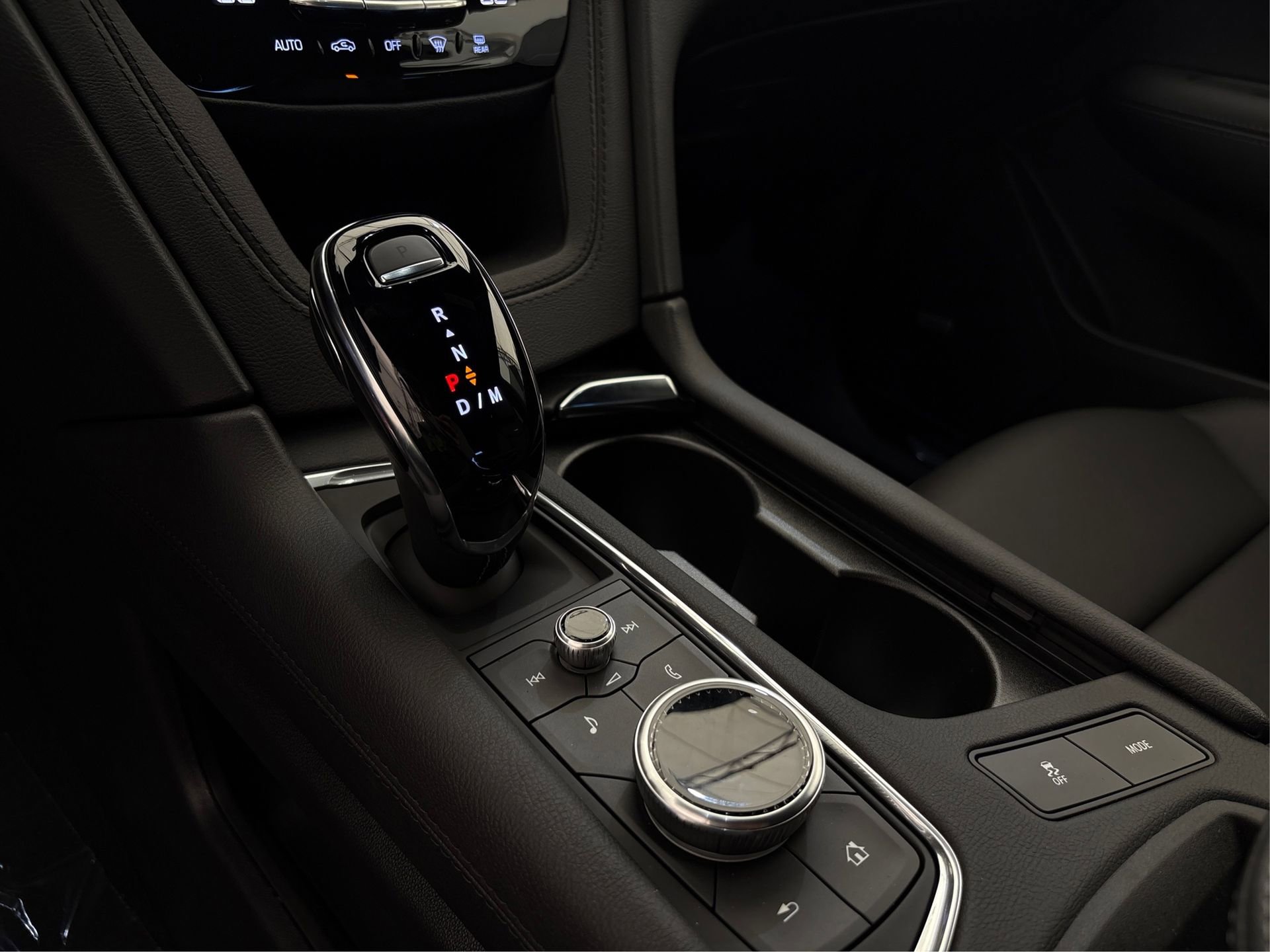 New 2025 Cadillac XT5 Luxury image 29