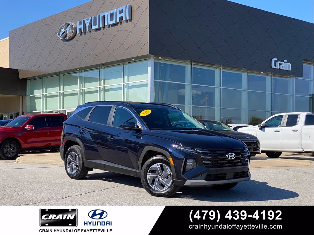 Used 2025 Hyundai Tucson Blue AWD/4WD image 1