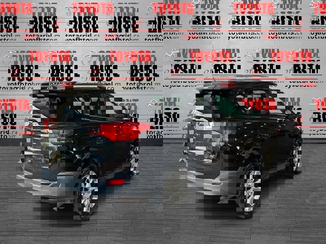 Used 2015 Toyota RAV4 Limited w/ Technology Package image 3