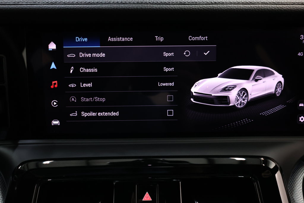 Used 2025 Porsche Panamera image 89