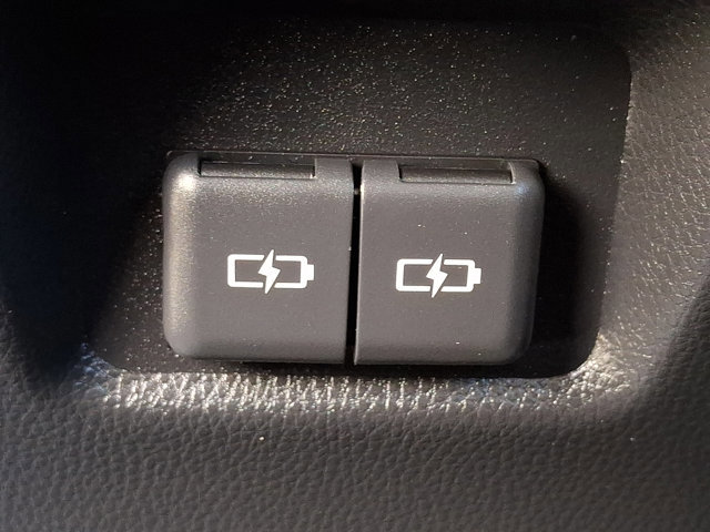 Used 2023 Toyota RAV4 Limited w/ Limited Grade Weather Package FWD image 11
