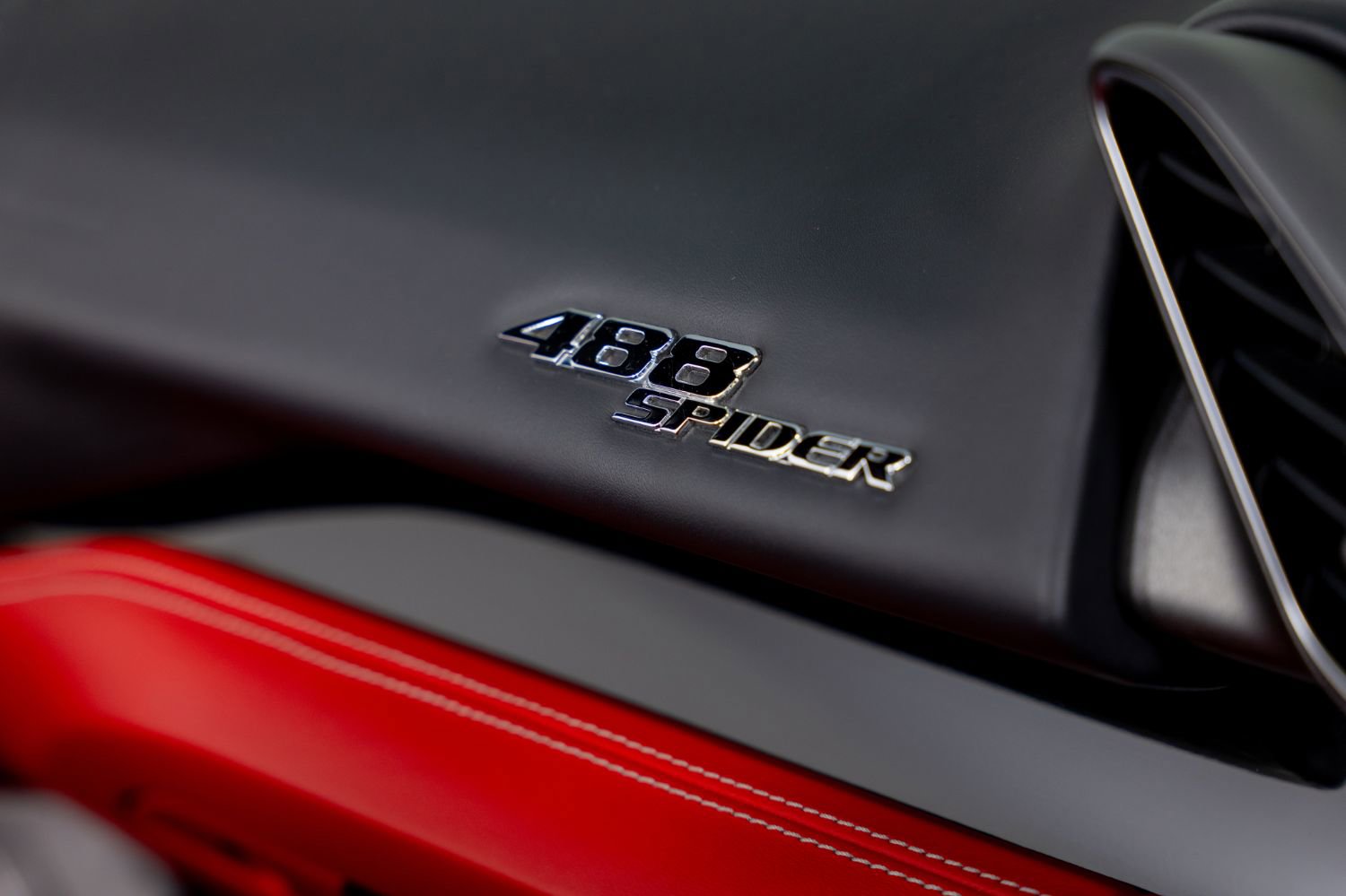 Used 2019 Ferrari 488 Spider image 61