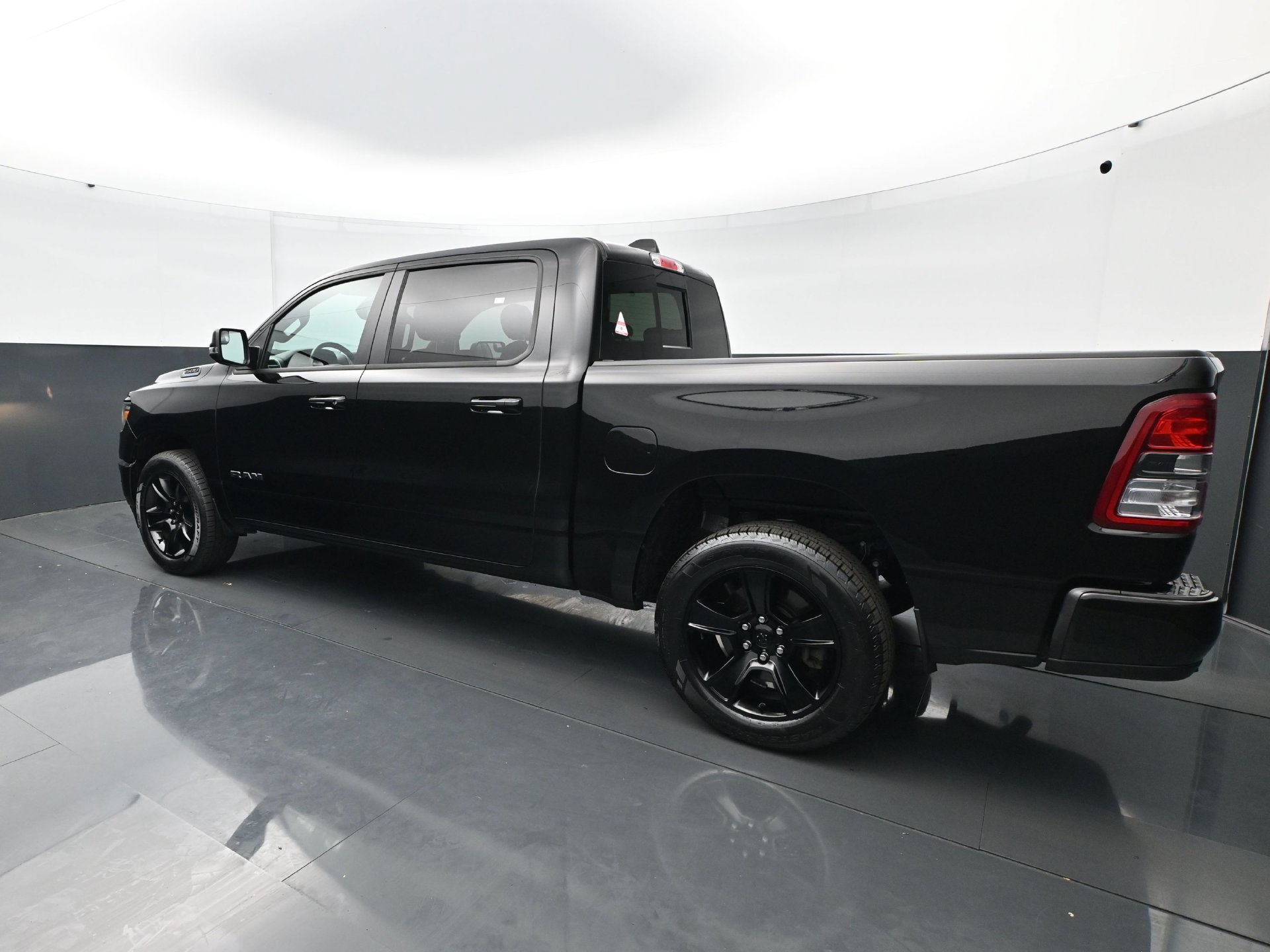 Used 2023 RAM 1500 Big Horn AWD/4WD image 4