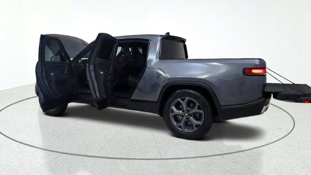 Used 2023 Rivian R1T Adventure Dual AWD/4WD image 15