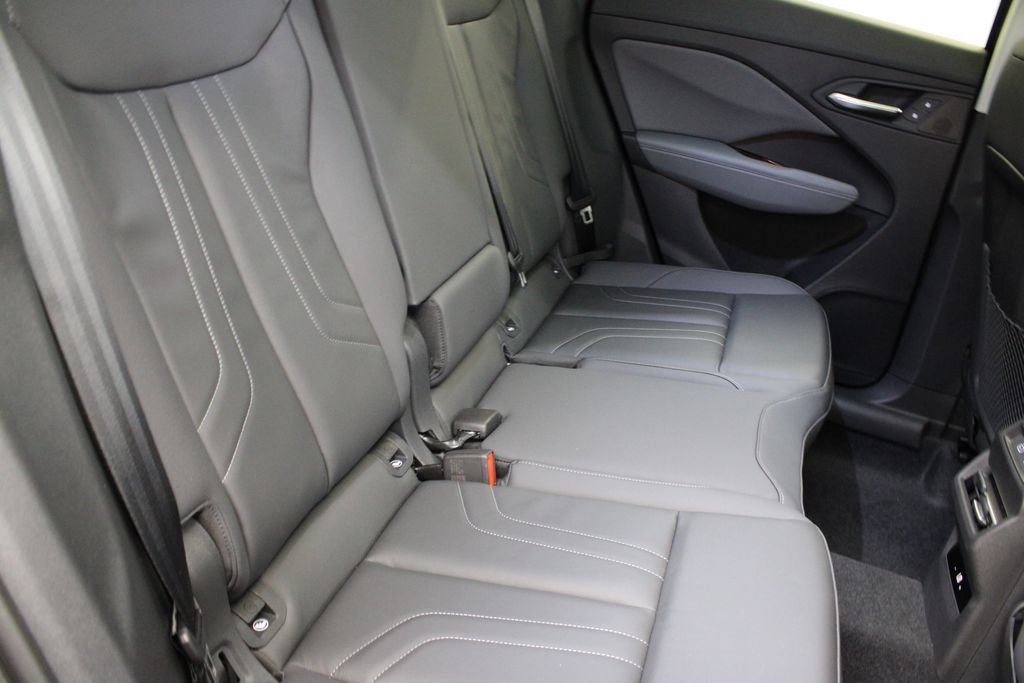 New 2026 Audi Q3 quattro 2.0T AWD/4WD image 21