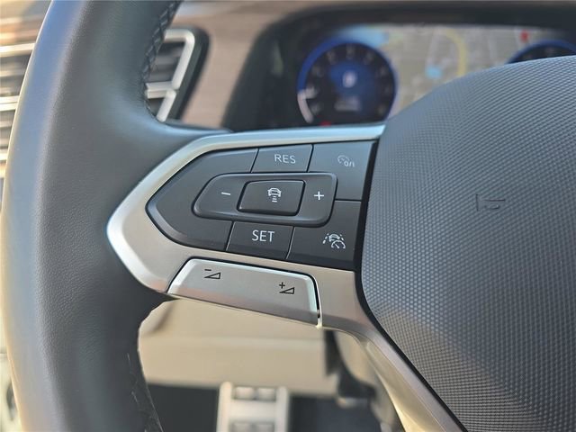 Used 2025 Volkswagen Atlas SEL Premium R-Line AWD/4WD image 29