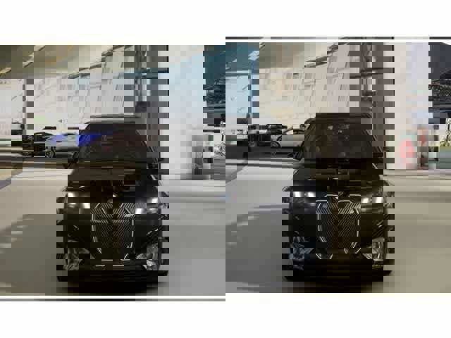 New 2026 BMW iX xDrive60 w/ Premium Package image 3