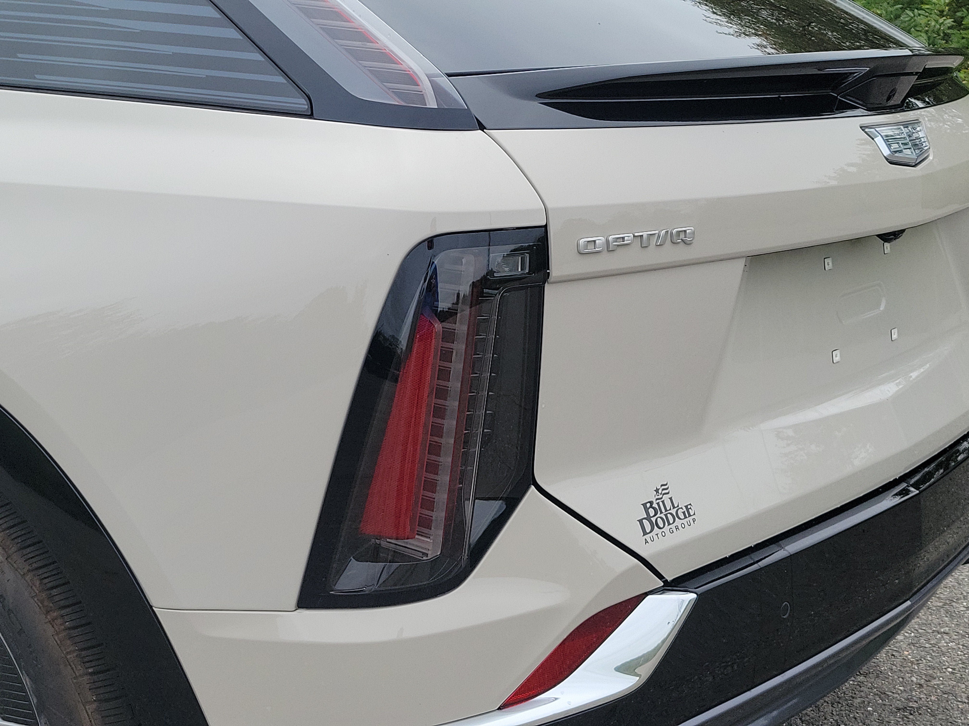New 2027 Cadillac Optiq Premium Luxury w/ LPO, Floor Liner Package AWD/4WD image 15