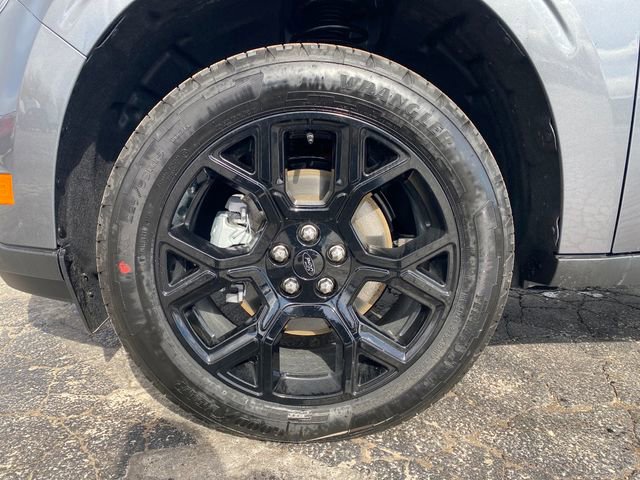 New 2026 Ford Maverick Lariat w/ Black Appearance Package image 16