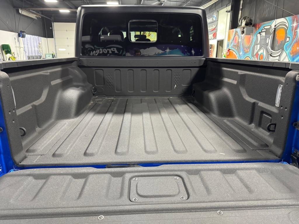 Used 2021 Jeep Gladiator Sport AWD/4WD image 10
