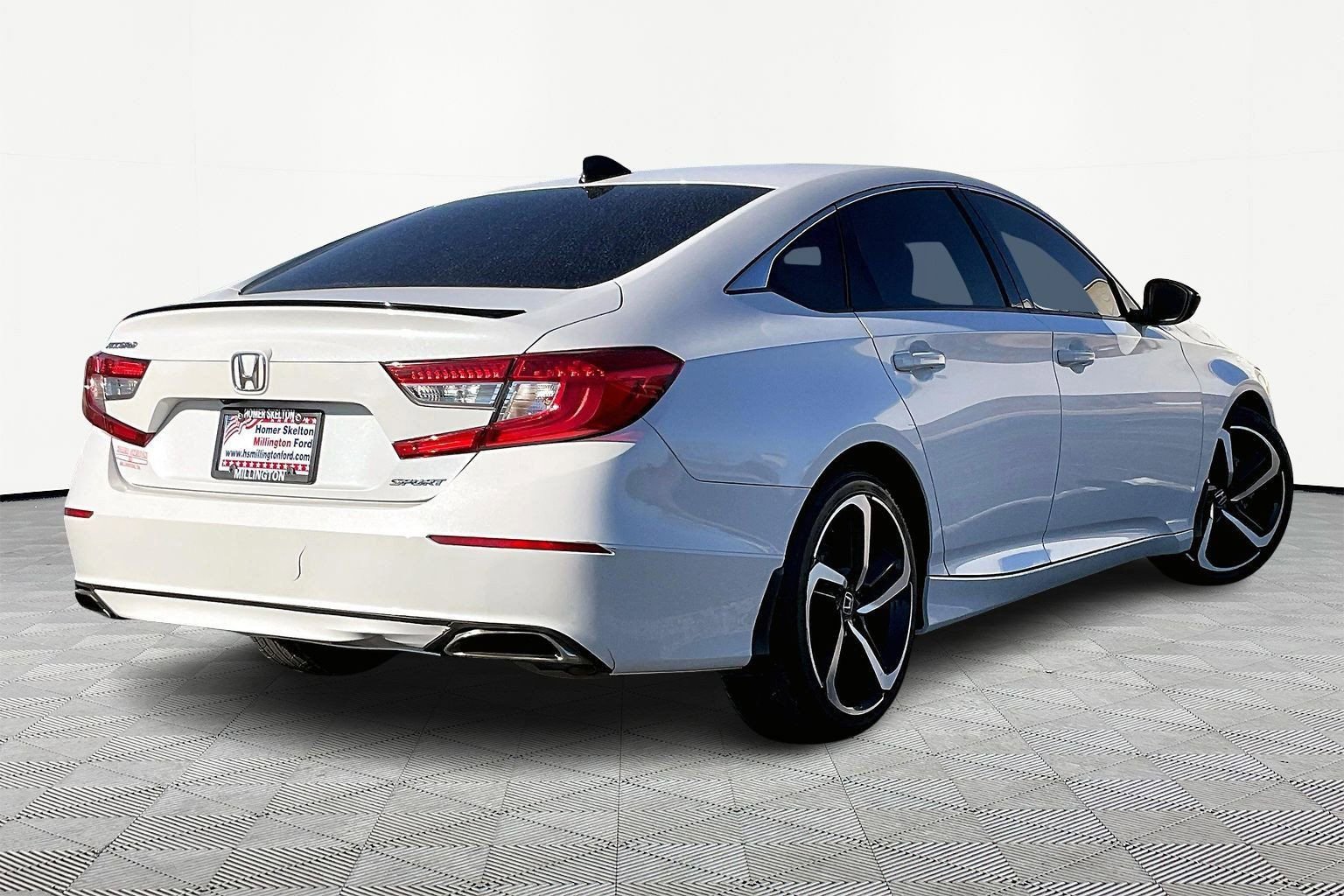 Used 2022 Honda Accord Sport image 11