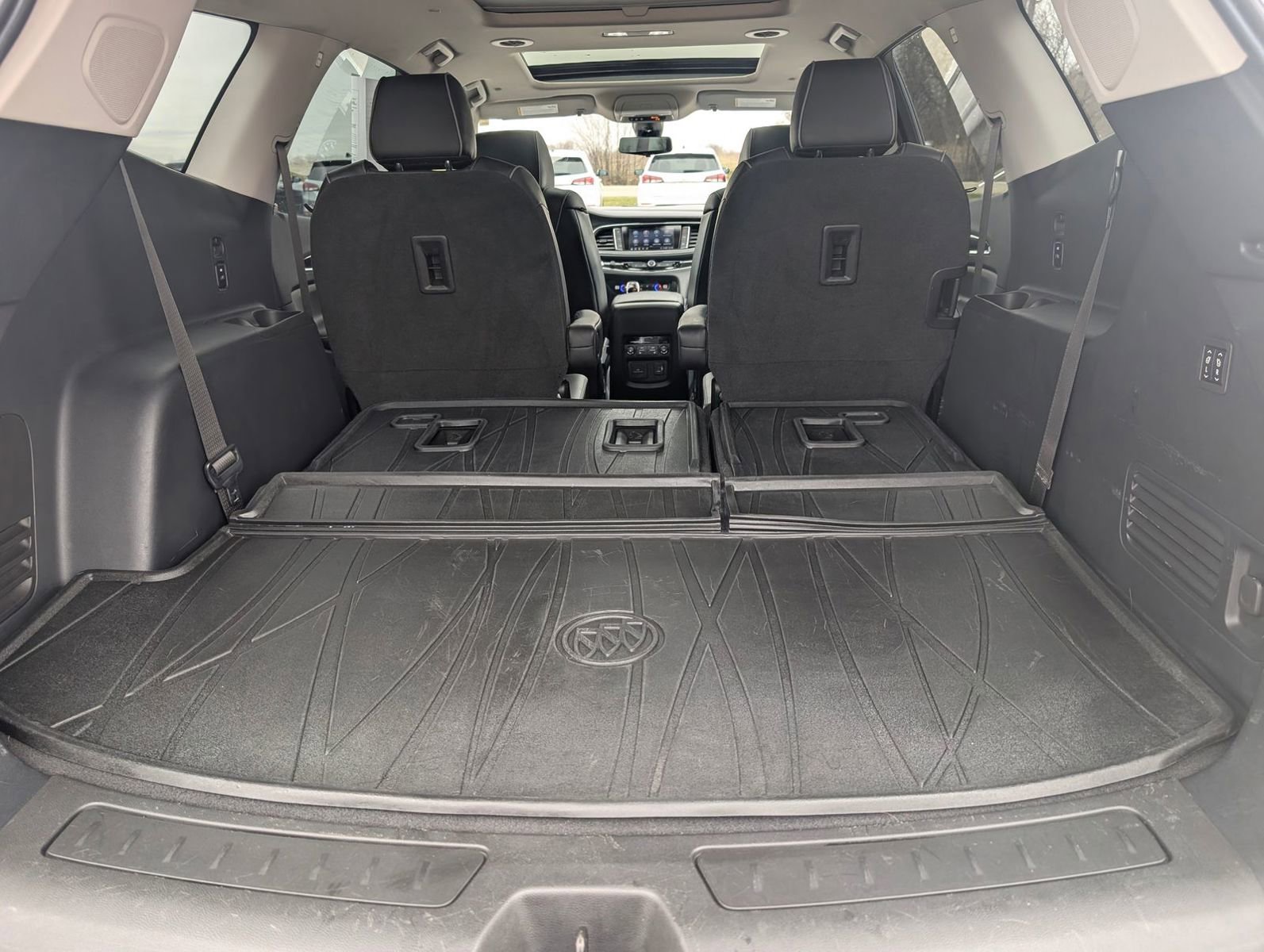 Used 2020 Buick Enclave Avenir w/ Avenir Technology Package AWD/4WD image 33