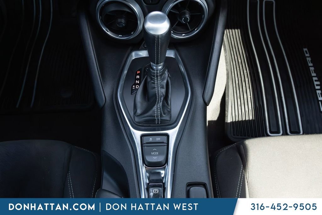 Used 2020 Chevrolet Camaro LT RWD image 10