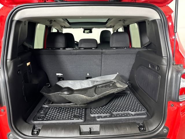 Used 2023 Jeep Renegade Latitude w/ Sun/Sound Group image 26