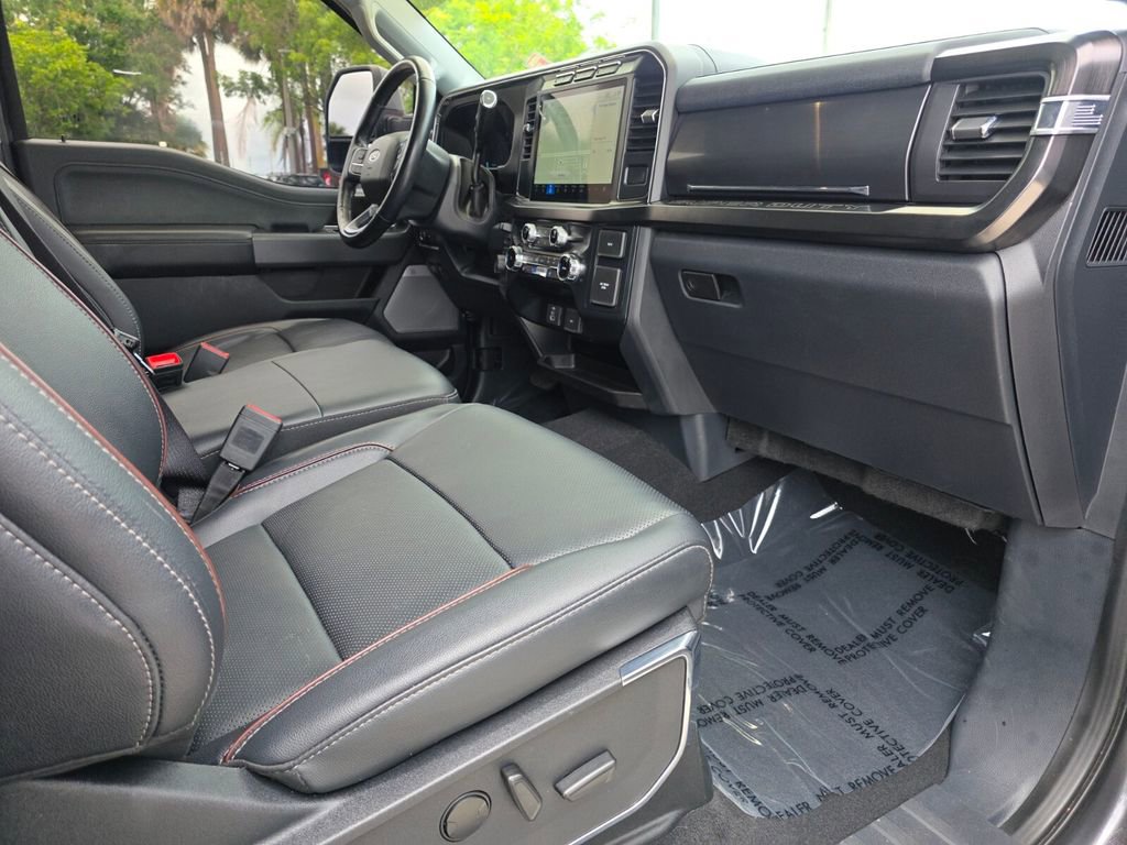 Used 2023 Ford F350 Lariat AWD/4WD image 13