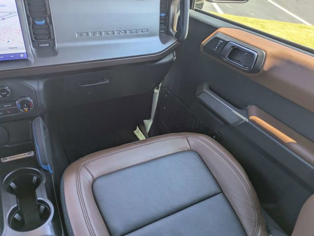 Used 2022 Ford Bronco Outer Banks AWD/4WD image 16