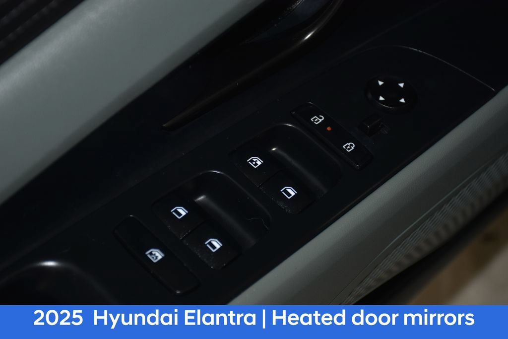 Used 2025 Hyundai Elantra Limited FWD image 24