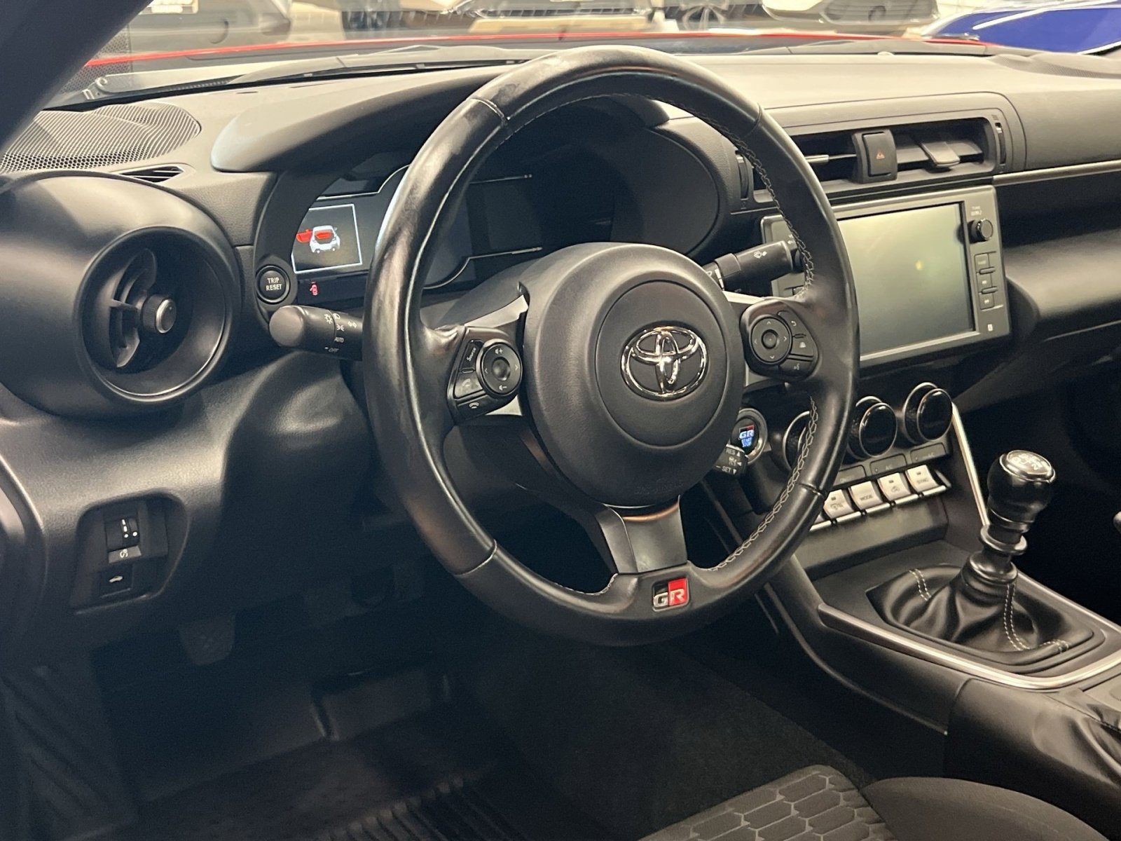 Used 2025 Toyota GR86 w/ ALL Weather Mat Package (TMS) image 19