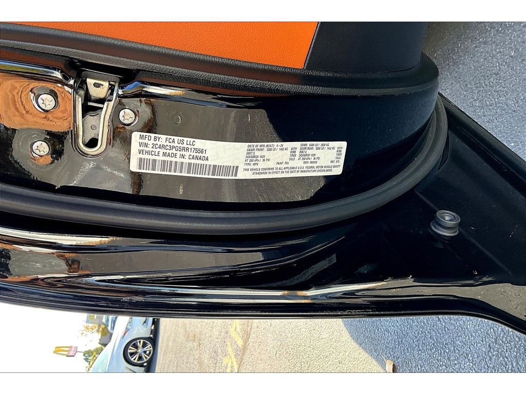 Used 2024 Chrysler Pacifica Pinnacle image 37