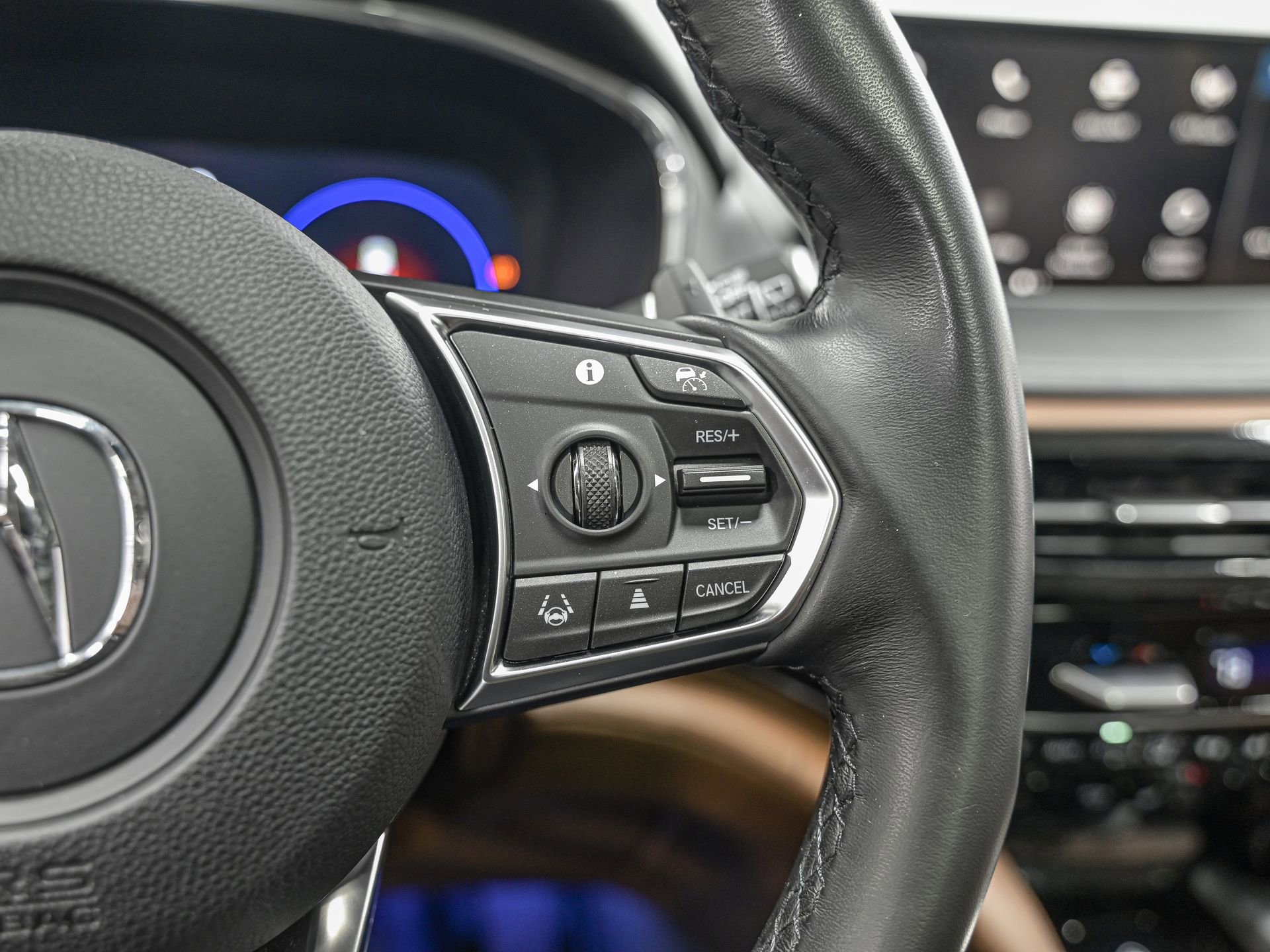 Used 2022 Acura MDX SH-AWD w/ Technology Package image 20