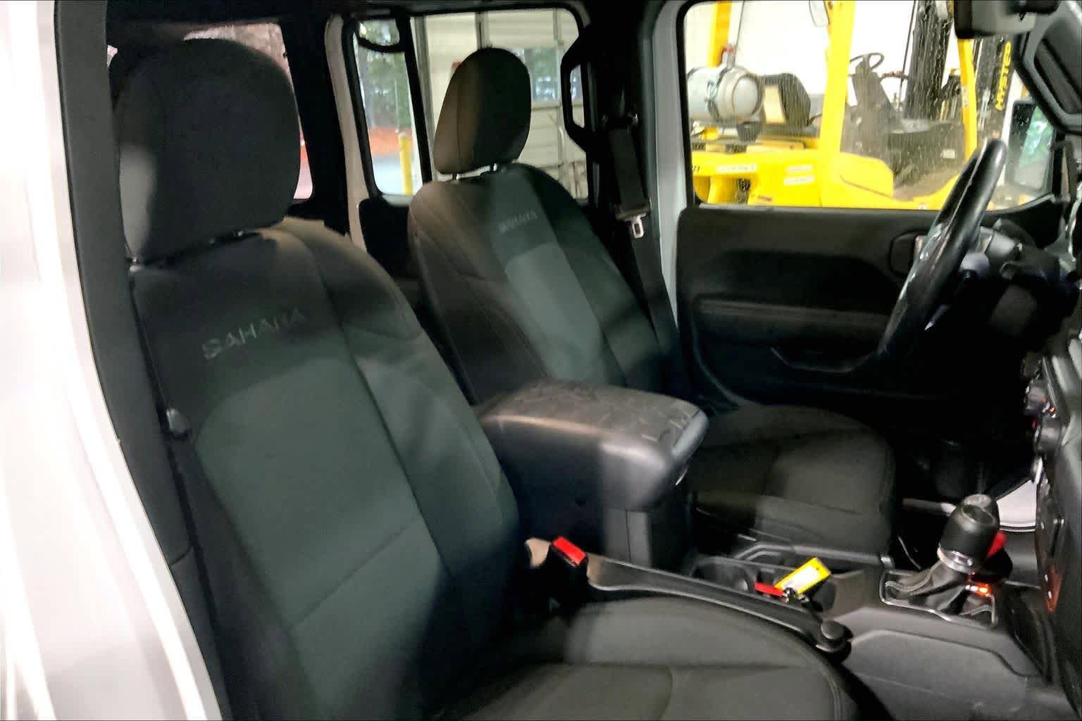 Used 2021 Jeep Wrangler Unlimited Sahara image 9