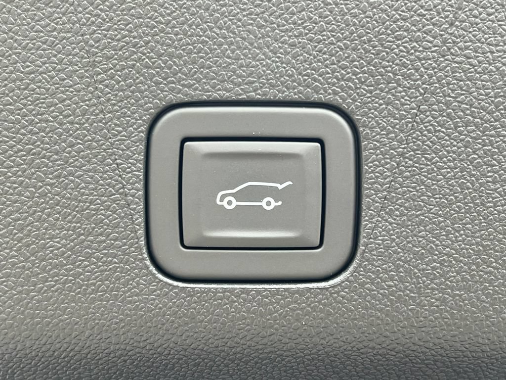 New 2026 GMC Yukon Denali w/ Sun & Power Step Package AWD/4WD image 41