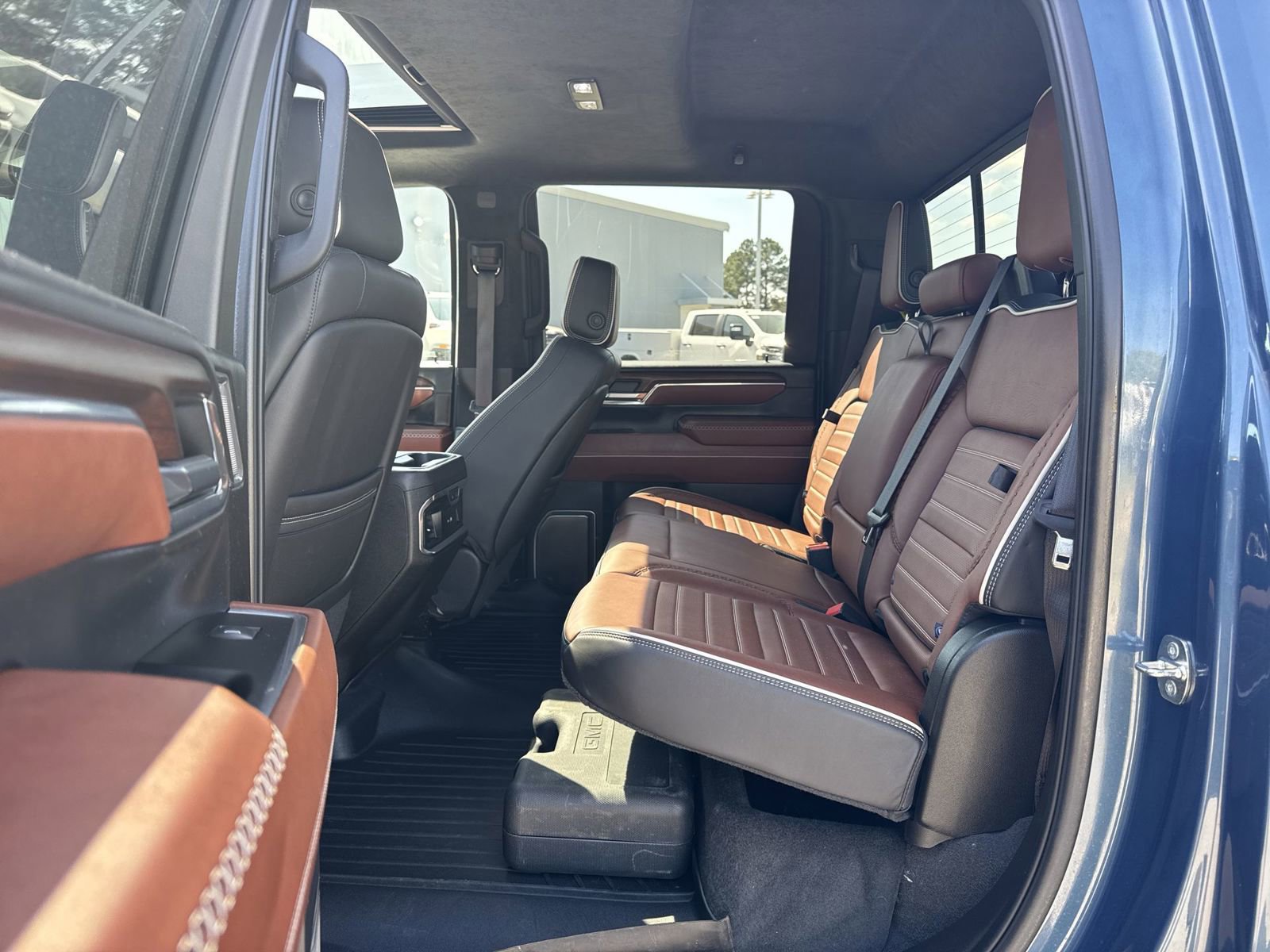 Used 2024 GMC Sierra 2500 Denali Ultimate AWD/4WD image 31