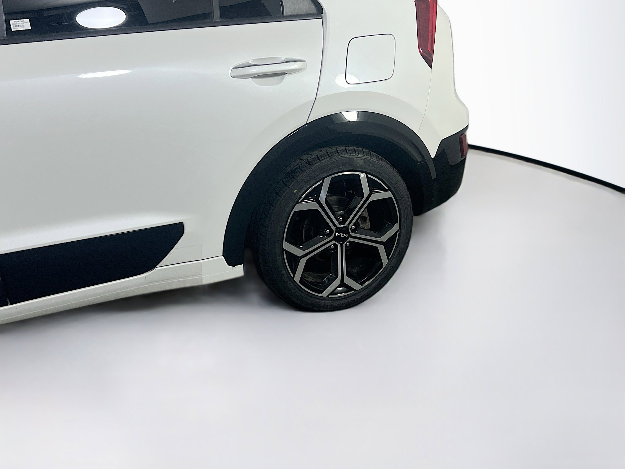 Used 2023 Kia Niro SX Touring FWD image 31