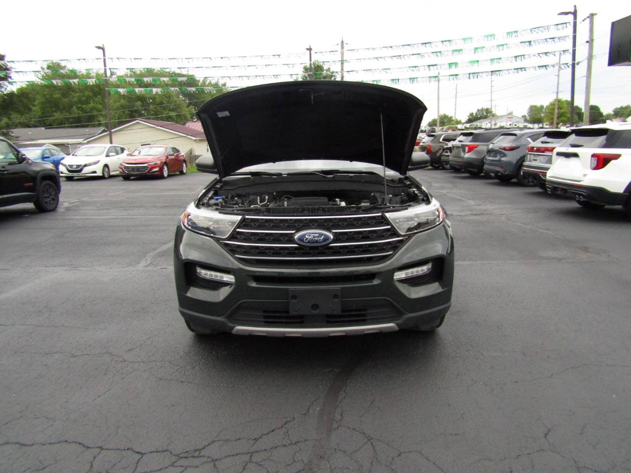 Used 2023 Ford Explorer XLT w/ Equipment Group 202A AWD/4WD image 25