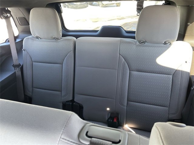 Used 2025 Chevrolet Tahoe LS image 23