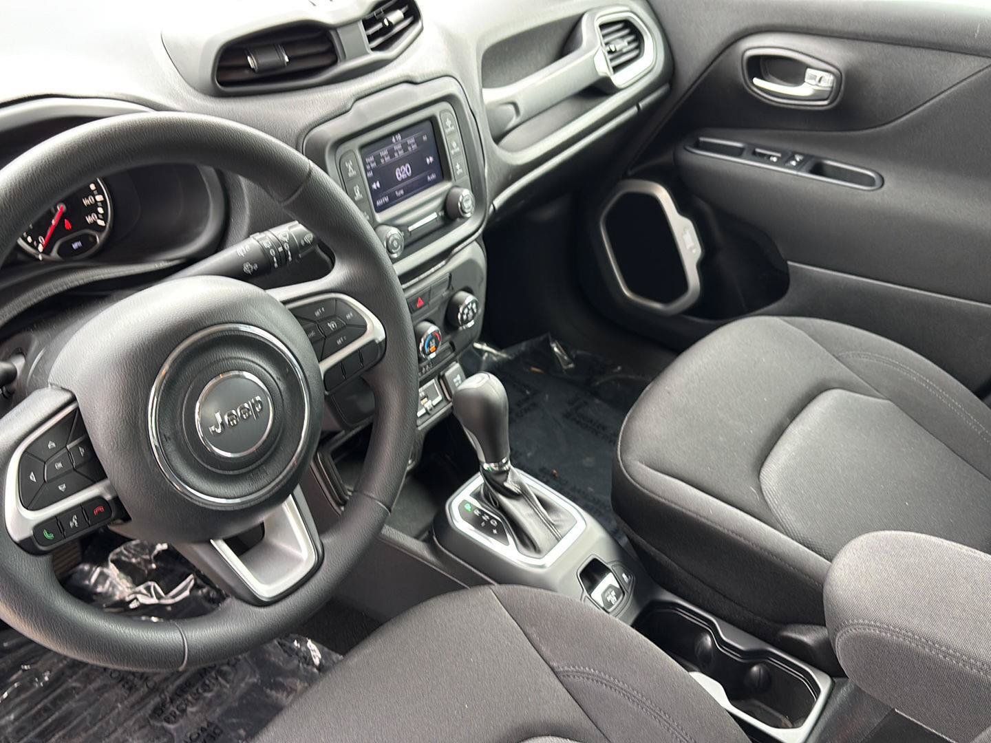 Used 2019 Jeep Renegade Sport FWD image 15